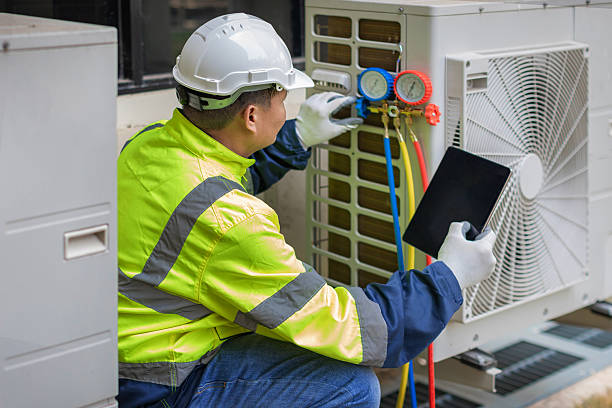 Professional Hvac Installation technician working in Livingston, AL